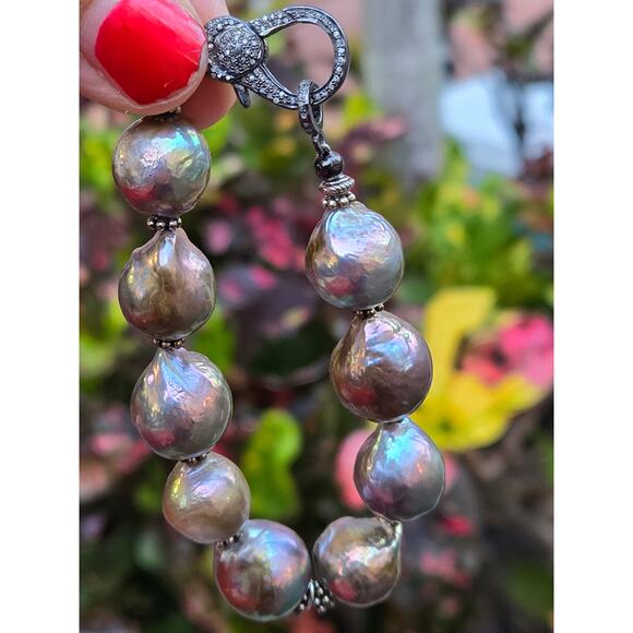 GORGEOUS Suzy T Designs Freshwater Pearl, Sterling w/Diamond Chip Clasp Bracelet - Picture 2 of 7